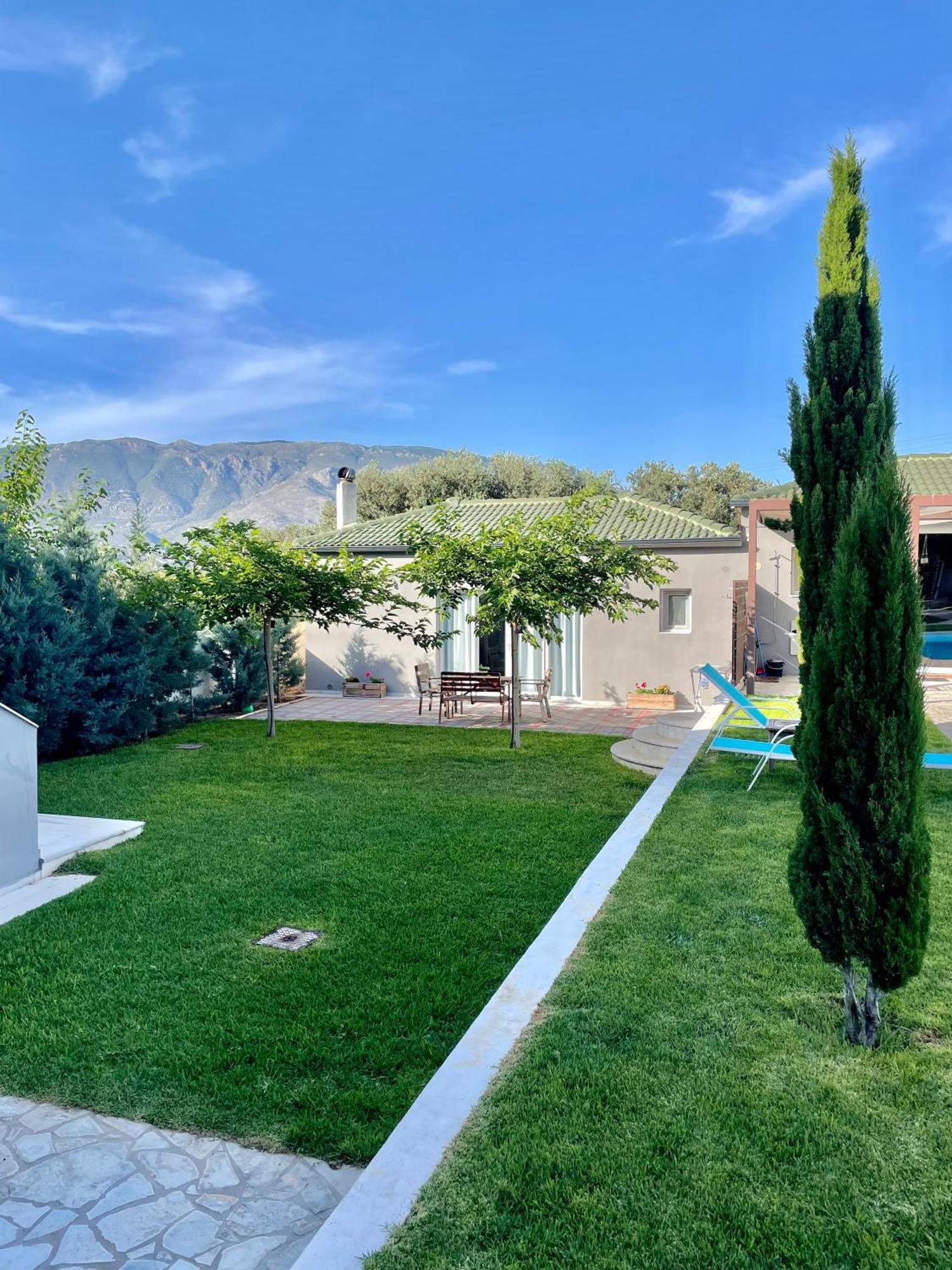 Pool Guesthouse Corinth Экстерьер фото
